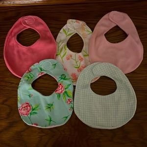 NWOT SET OF 5 INFANT GIRL BABY BIBS